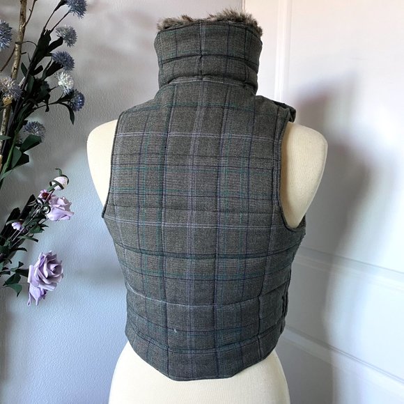Guess Plaid Puffer Vest with Faux Fur Collar - S - Picture 5 of 6